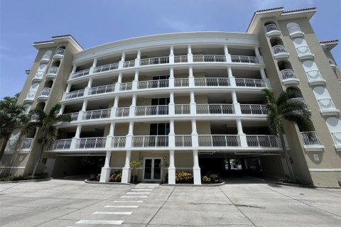 Copropriété à louer à Saint Pete Beach, Floride: 3 chambres, 206.61 m2 № 1268342 - photo 1