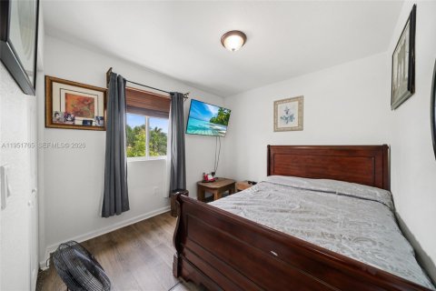 House in Homestead, Florida 4 bedrooms, 191.19 sq.m. № 2007489 - photo 13