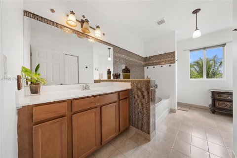 House in Homestead, Florida 4 bedrooms, 191.19 sq.m. № 2007489 - photo 18