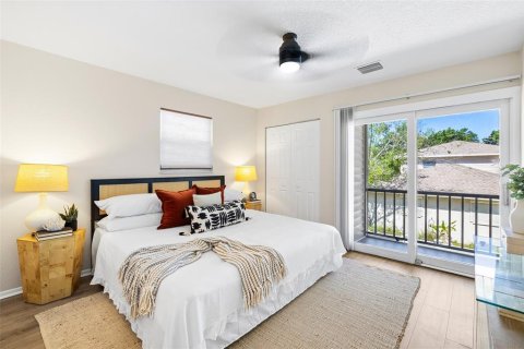 Townhouse in Pinellas Park, Florida 3 bedrooms, 139.35 sq.m. № 2220213 - photo 6