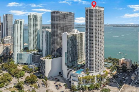 Condo in Miami, Florida, 2 bedrooms  № 1861566 - photo 30