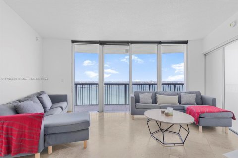 Condo in Miami, Florida, 2 bedrooms  № 1861566 - photo 10
