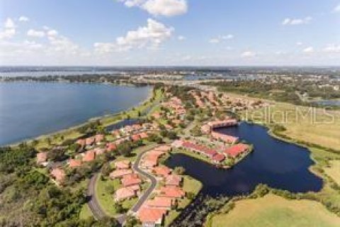 Condo in Winter Haven, Florida, 1 bedroom № 2385757 - photo 6