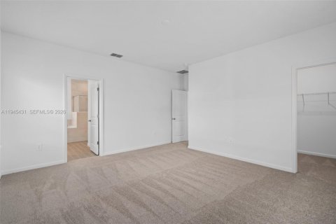 House in Ocala, Florida 4 bedrooms № 2052861 - photo 20