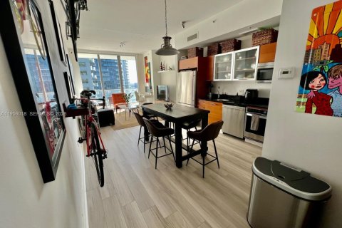 Condominio en alquiler en Miami, Florida, 1 dormitorio, 54.63 m2 № 2011771 - foto 6