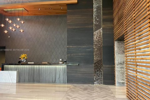 Condominio en alquiler en Miami, Florida, 1 dormitorio, 54.63 m2 № 2011771 - foto 3