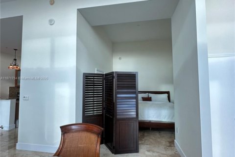 Снять в аренду кондоминиум в Майами, Флорида 1 спальня, 84.17м2, № 1930067 - фото 10