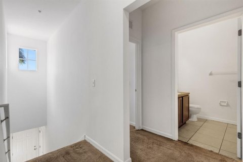 Casa en venta en Sarasota, Florida, 2 dormitorios, 131.27 m2 № 2101345 - foto 3