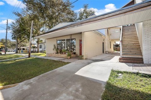 Immobilier commercial à vendre à DeLand, Floride: 958.94 m2 № 2147913 - photo 11