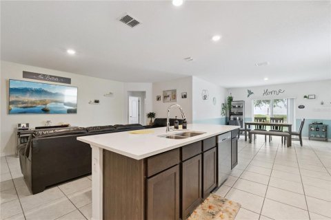 Villa ou maison à louer à Mascotte, Floride: 4 chambres, 174.1 m2 № 2167550 - photo 16