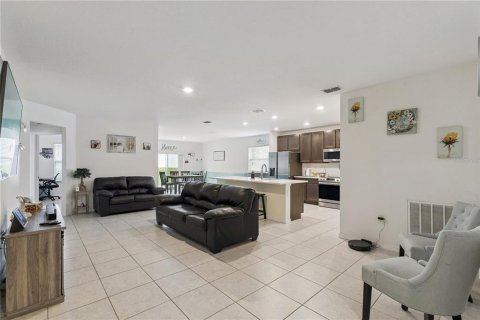 Villa ou maison à louer à Mascotte, Floride: 4 chambres, 174.1 m2 № 2167550 - photo 10