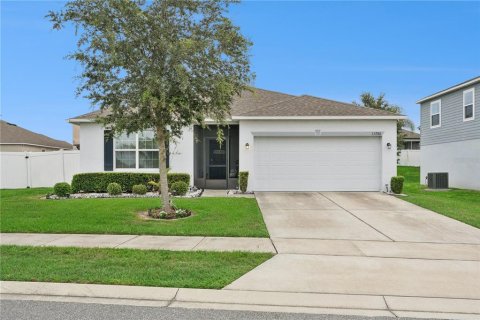 Villa ou maison à Mascotte, Floride 4 chambres, 174.1 m2 № 2167550