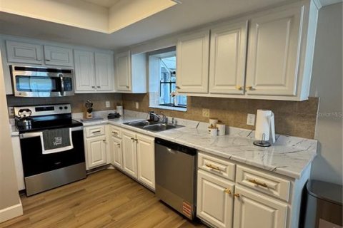 Villa ou maison à louer à Kissimmee, Floride: 3 chambres, 159.51 m2 № 1916369 - photo 24