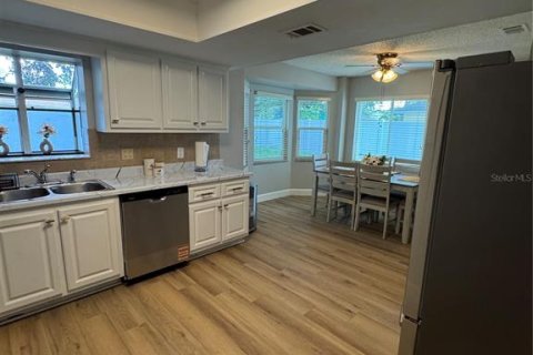 Villa ou maison à louer à Kissimmee, Floride: 3 chambres, 159.51 m2 № 1916369 - photo 23