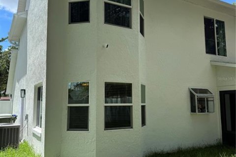 Villa ou maison à louer à Kissimmee, Floride: 3 chambres, 159.51 m2 № 1916369 - photo 16