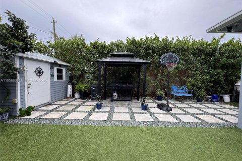 House in Homestead, Florida 3 bedrooms, 156.82 sq.m. № 2011590 - photo 26