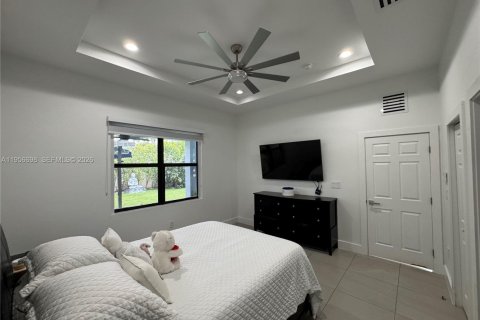 House in Homestead, Florida 3 bedrooms, 156.82 sq.m. № 2011590 - photo 12