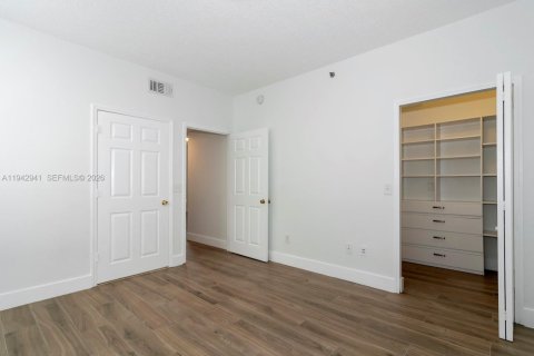 Condo in Aventura, Florida, 3 bedrooms  № 2059867 - photo 22