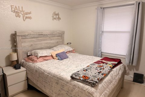 House in Tamarac, Florida 1 bedroom, 51.1 sq.m. № 2063851 - photo 6