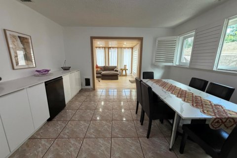 Apartment in Fort Lauderdale, Florida 2 bedrooms, 308.06 sq.m. № 2391773 - photo 4