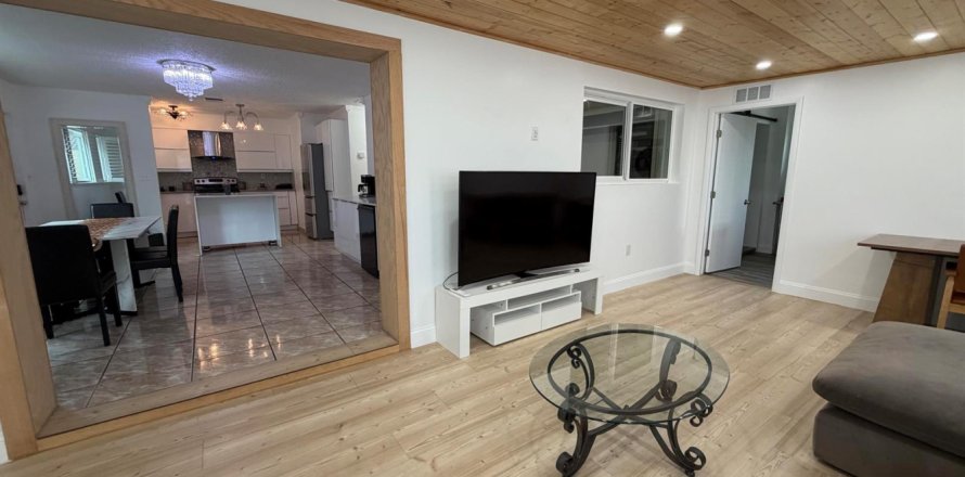 Apartment in Fort Lauderdale, Florida 2 bedrooms, 308.06 sq.m. № 2391773