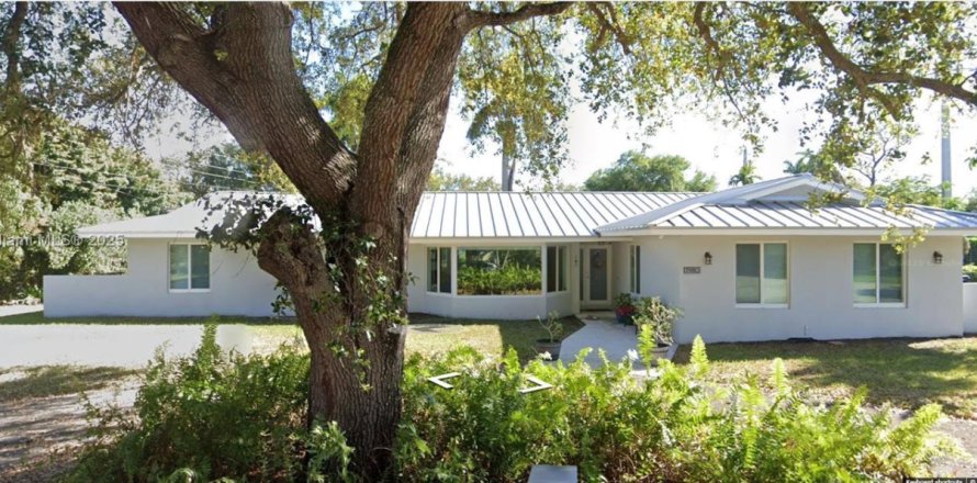 Casa en Miami, Florida 4 dormitorios, 244.7 m2 № 1781464