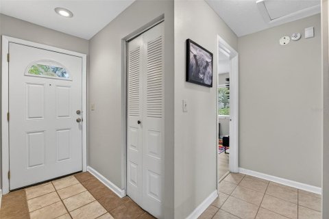 Casa en venta en Brandon, Florida, 3 dormitorios, 120.31 m2 № 1843720 - foto 4