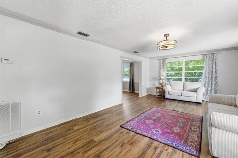 Casa en venta en Palm Harbor, Florida, 5 dormitorios, 317.73 m2 № 2386186 - foto 5
