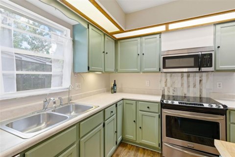 Casa en venta en Palm Harbor, Florida, 5 dormitorios, 317.73 m2 № 2386186 - foto 13