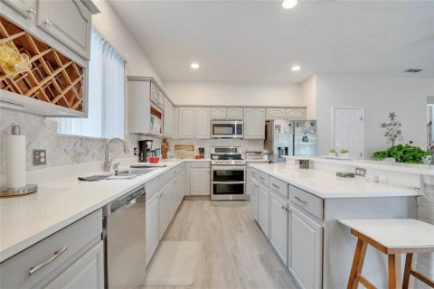 Villa ou maison à vendre à Kissimmee, Floride: 5 chambres, 321.44 m2 № 1909919 - photo 19