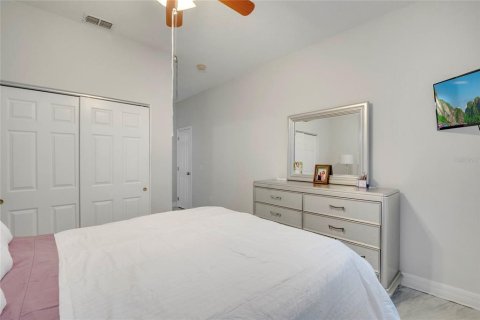 Villa ou maison à vendre à Kissimmee, Floride: 5 chambres, 321.44 m2 № 1909919 - photo 10
