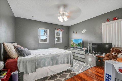 Villa ou maison à vendre à Kissimmee, Floride: 5 chambres, 321.44 m2 № 1909919 - photo 26