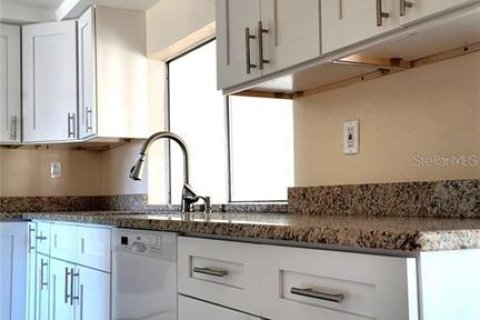 Casa en venta en Holiday, Florida, 3 dormitorios, 141.03 m2 № 1917572 - foto 14
