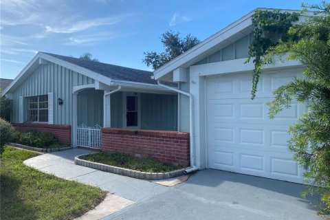 Casa en venta en Holiday, Florida, 3 dormitorios, 141.03 m2 № 1917572 - foto 2