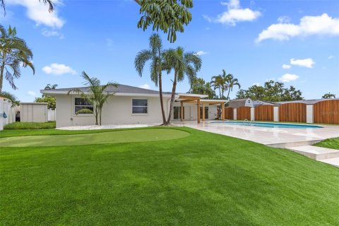 House in Saint Petersburg, Florida 3 bedrooms, 176.14 sq.m. № 1796027 - photo 27