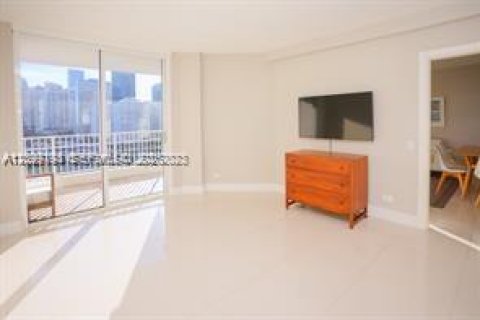 Condo in Miami, Florida, 1 bedroom  № 2401286 - photo 22