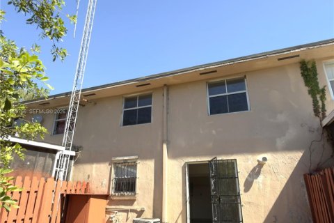 Adosado en venta en North Miami, Florida, 3 dormitorios, 126.35 m2 № 2030616 - foto 8