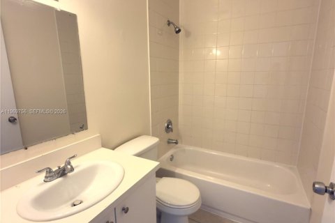 Adosado en venta en North Miami, Florida, 3 dormitorios, 126.35 m2 № 2030616 - foto 14