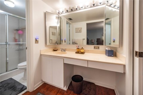 Condominio en venta en Tamarac, Florida, 2 dormitorios, 117.99 m2 № 1990248 - foto 18