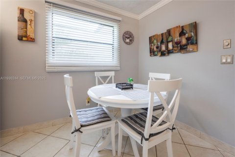 Condominio en venta en Tamarac, Florida, 2 dormitorios, 117.99 m2 № 1990248 - foto 6