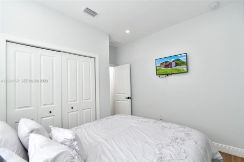 House in LaBelle, Florida 3 bedrooms № 2068978 - photo 14