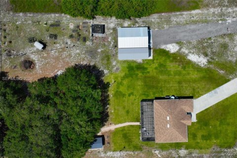 House in LaBelle, Florida 3 bedrooms № 2068978 - photo 5