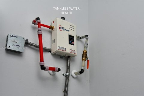 House in LaBelle, Florida 3 bedrooms № 2068978 - photo 11