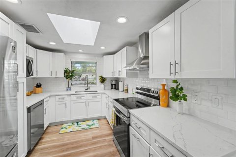 Casa en venta en Seminole, Florida, 3 dormitorios, 144 m2 № 2387492 - foto 15