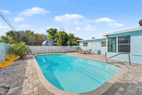 Casa en venta en Seminole, Florida, 3 dormitorios, 144 m2 № 2387492 - foto 27