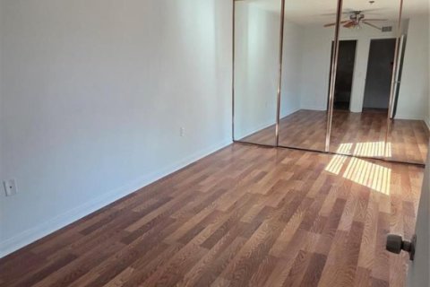Touwnhouse à vendre à Palm City, Floride: 2 chambres, 127.65 m2 № 2085880 - photo 10