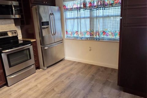Touwnhouse à vendre à Palm City, Floride: 2 chambres, 127.65 m2 № 2085880 - photo 7