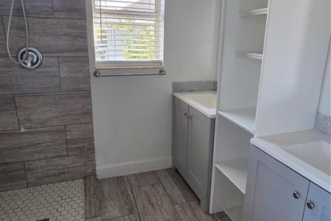 Touwnhouse à vendre à Palm City, Floride: 2 chambres, 127.65 m2 № 2085880 - photo 14