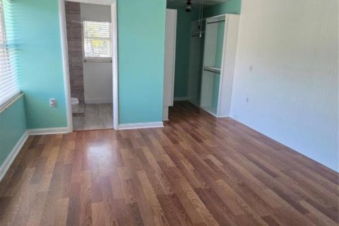 Touwnhouse à vendre à Palm City, Floride: 2 chambres, 127.65 m2 № 2085880 - photo 13