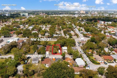 Immobilier commercial à vendre à Miami, Floride № 2024182 - photo 8